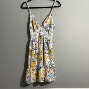 Liberty Love Floral Dress Women’s Size M Crochet Waist Boho Casual Summer Dress